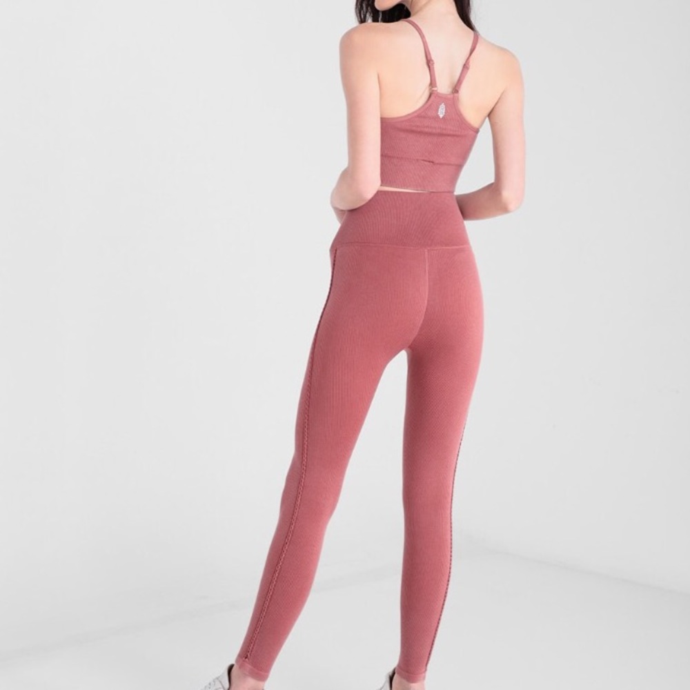 NWT FREE PEOPLE FP Movement Blush Pink Yoga Set xs/sm Braided trim slim sexy fit